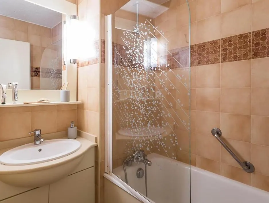 Residence Eden Parc Saint Tropez 2 0*, Сен-Тропе